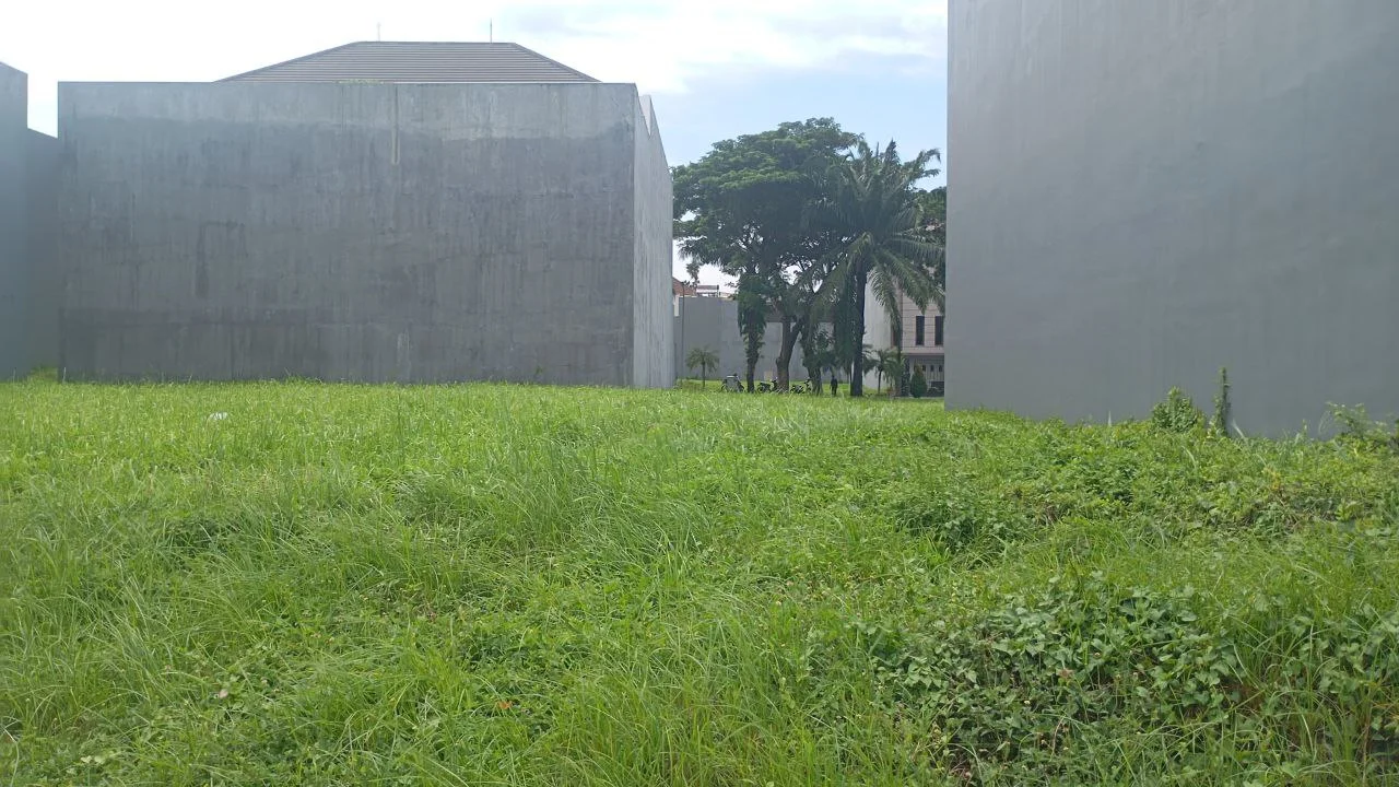 Dijual Tanah Strategis di Kawasan Raffles Garden Citraland Surabaya Barat
