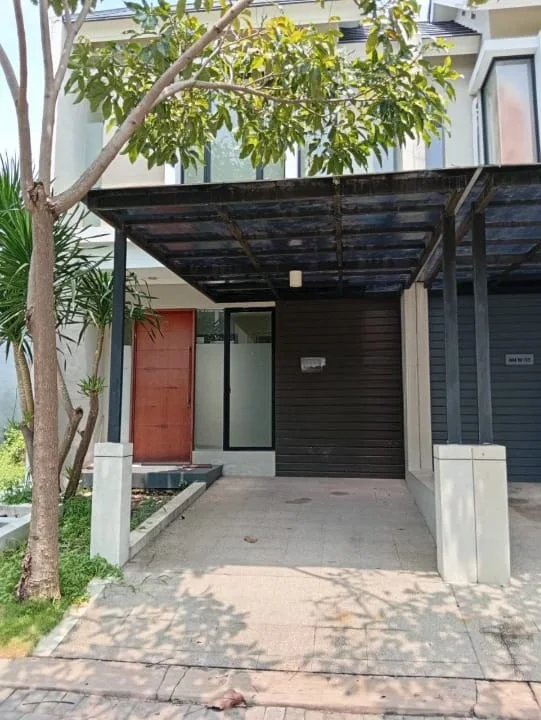 Disewakan Rumah Baru 2 Lantai Northwest Hill Citraland Surabaya