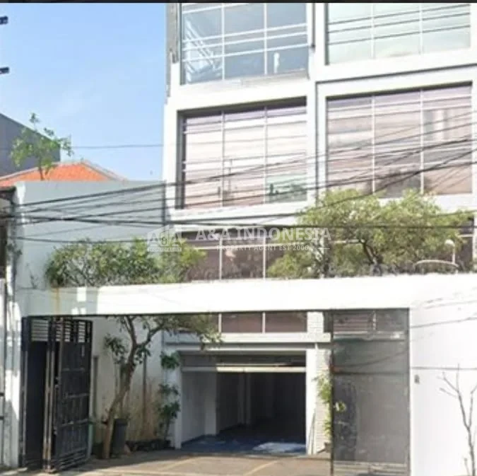 Dijual Office Building Siap Pakai Lokasi Strategis Surabaya Utara - Image 1