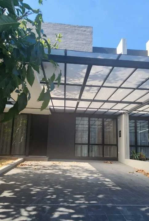 Disewakan hunian eksklusif di kawasan premium Pelican Hill Citraland Surabaya Barat