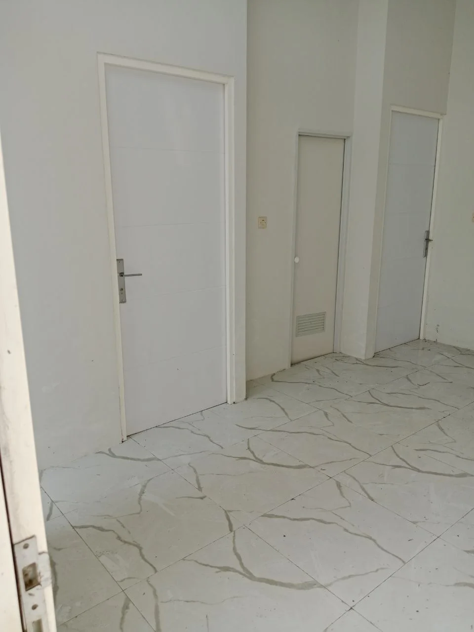 Dijual Rumah Minimalis di Wilayah Jade Hamlet Menganti Gresik - Thumbnail 4