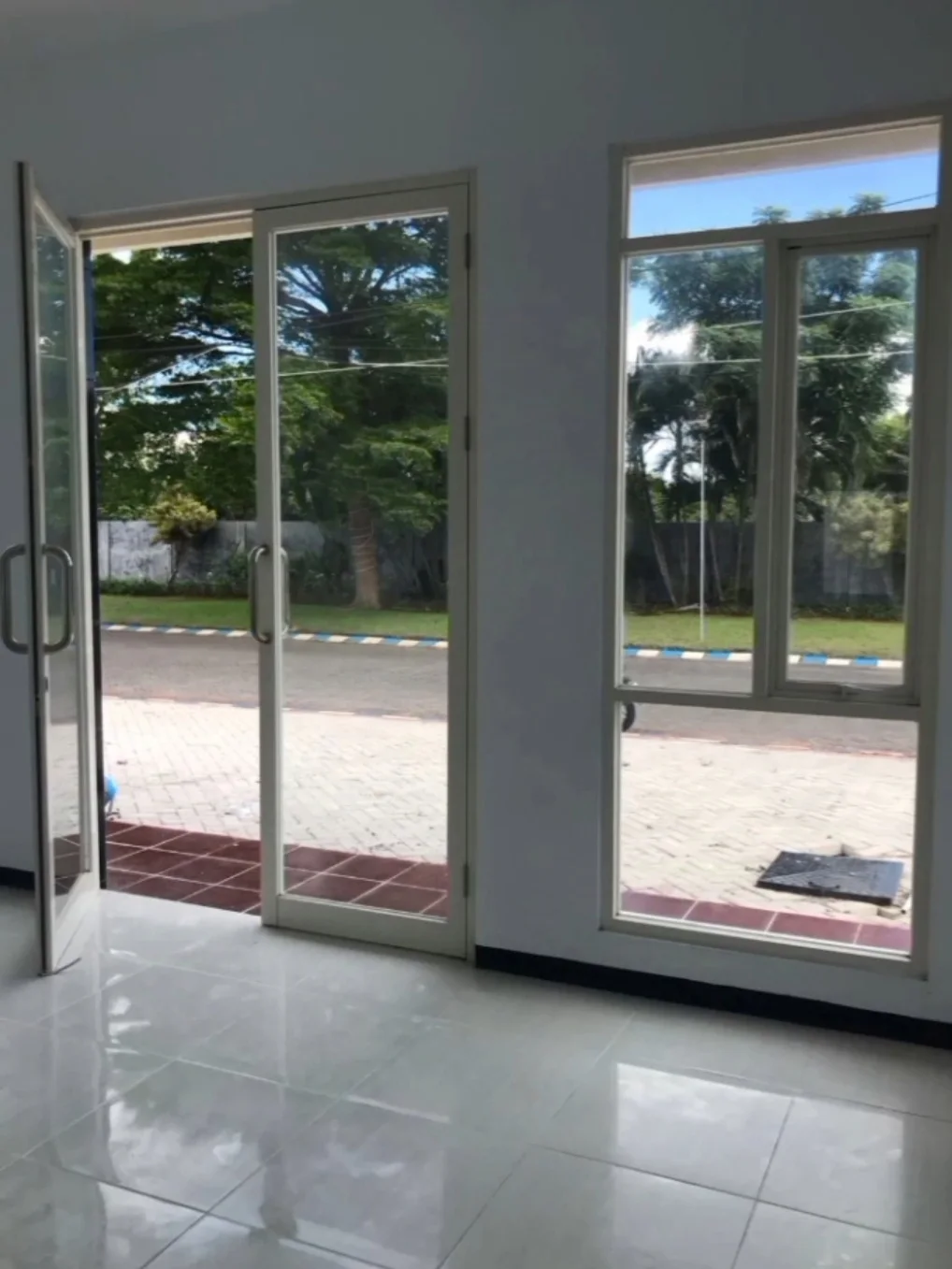 Dijual Rumah Usaha Modern di Permata Green Menganti Regency Gresik - Thumbnail 3