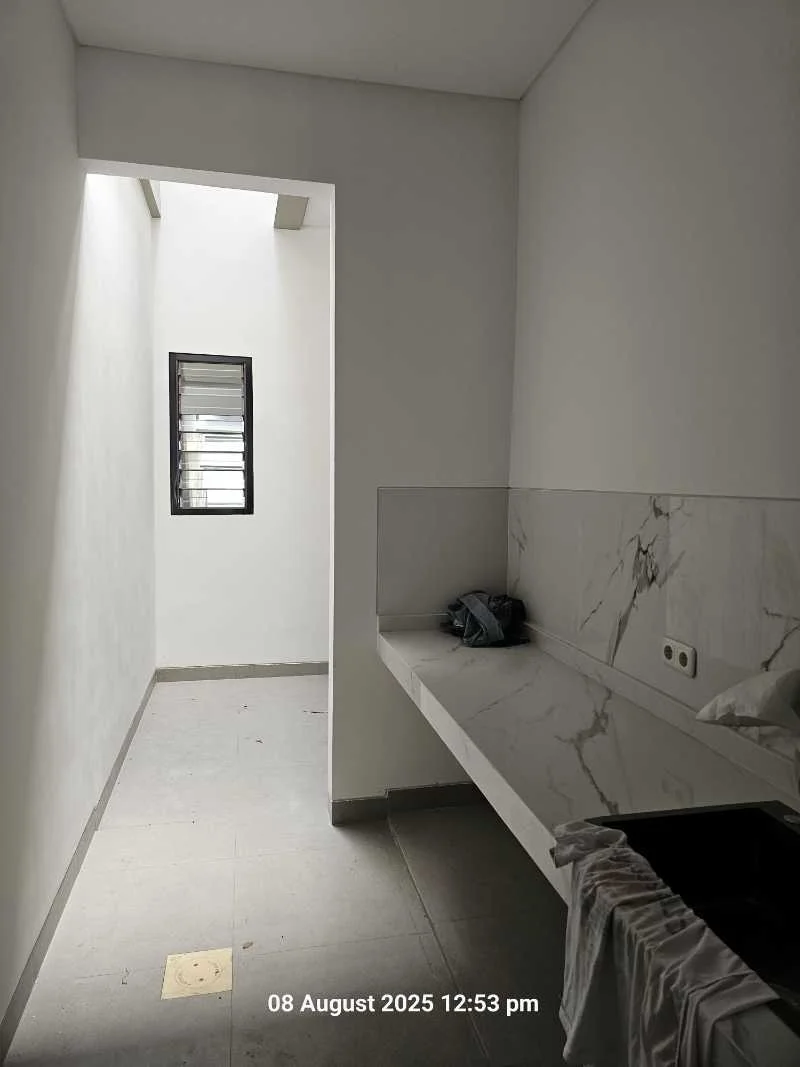 Dijual Rumah Baru Strategis di Northwest Lake Surabaya Barat - Thumbnail 2