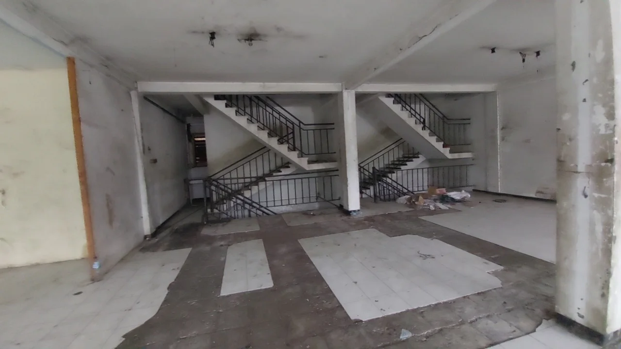 Dijual Gudang + 3 Ruko 3 Lantai di Jalan Raya Simojawar Surabaya Pusat (bbal) - Thumbnail 3