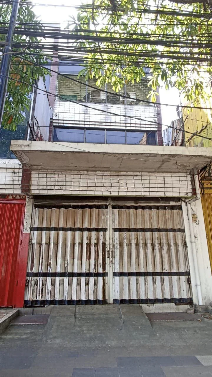 Dijual ruko siap usaha yang berlokasi di kawasan Raya Kertajaya, Surabaya Timur