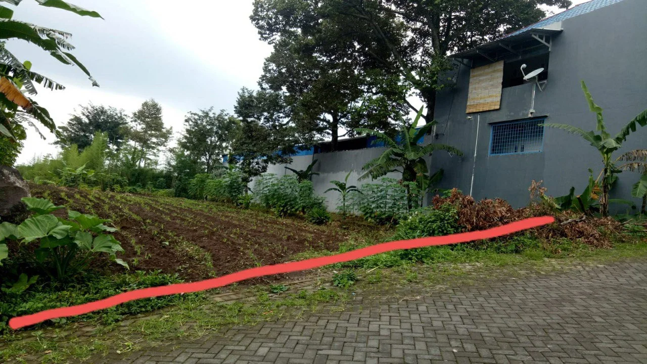 Dijual Tanah Luas Strategis di Prigen Pasuruan