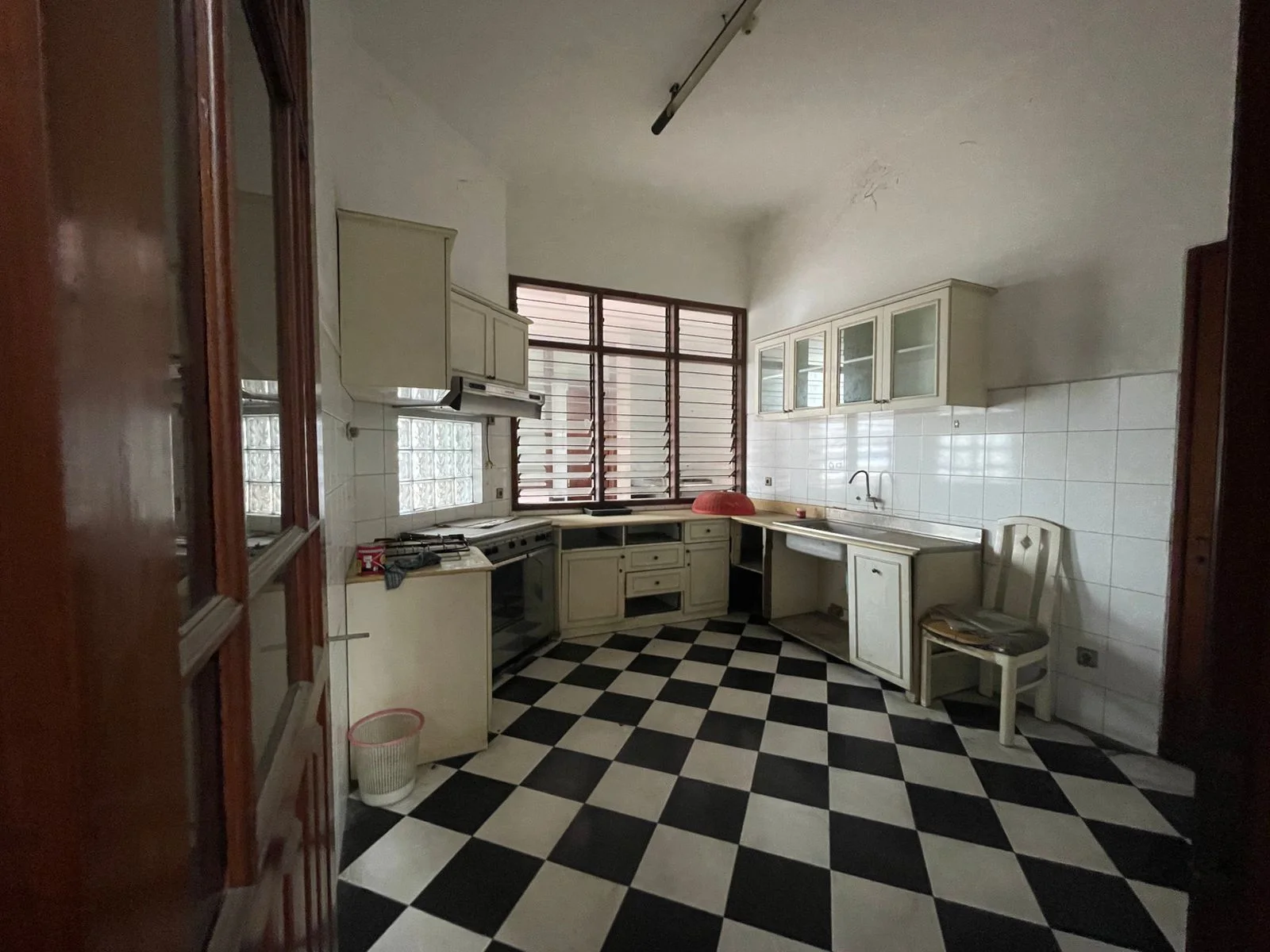 Dijual Rumah 2 Lantai di Raya Margorejo Surabaya Selatan - Thumbnail 3
