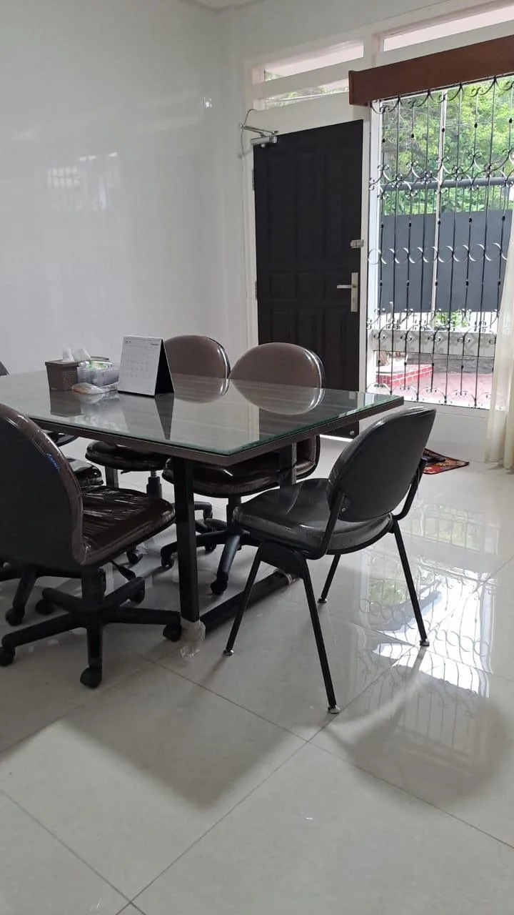 Dijual Rumah Kantor Siap Huni Luas di Jalan Tulungagung Surabaya Utara - Thumbnail 2