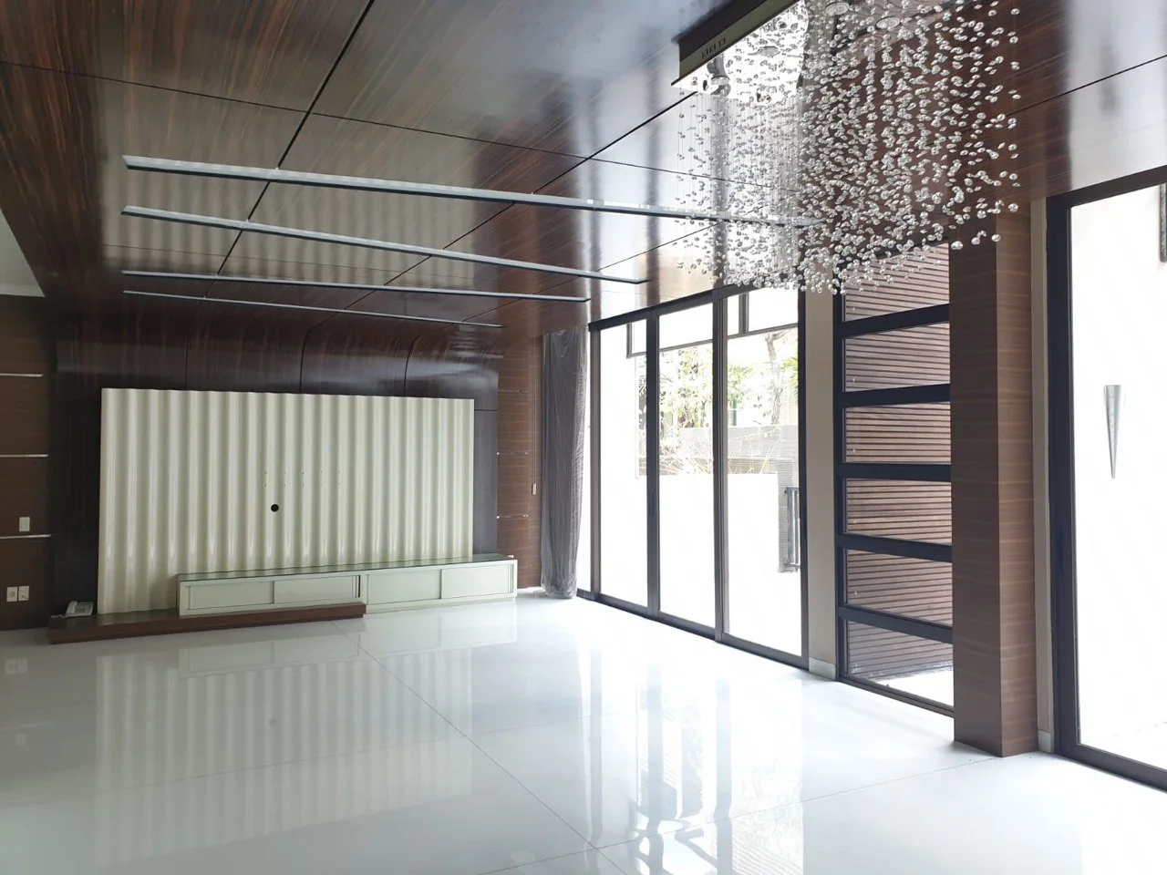 Dijual Rumah Mewah Siap Huni di Platinum Graha Family Surabaya Barat - Thumbnail 2