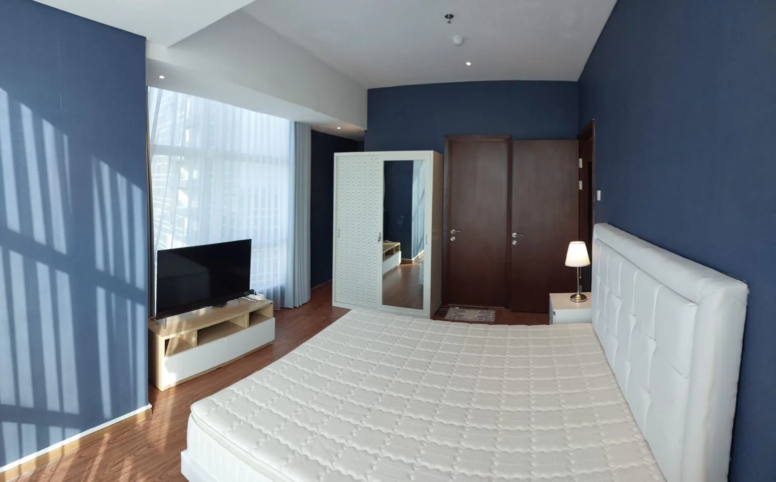 Dijual Apartemen Unit Corner Grand Sungkono Lagoon Tower Venetian Surabaya Barat
