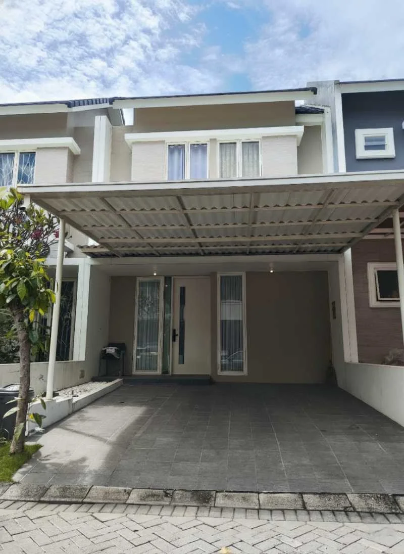 Dijual Rumah Greenlake Tipe Calathea di Citraland Surabaya Barat Hadap Utara