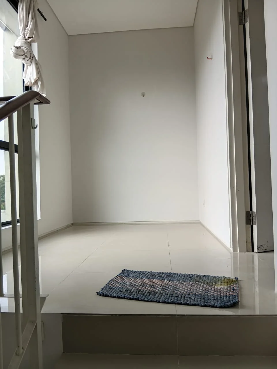 Disewakan Rumah Nyaman di Northwest Hill Citraland Surabaya Barat - Thumbnail 5