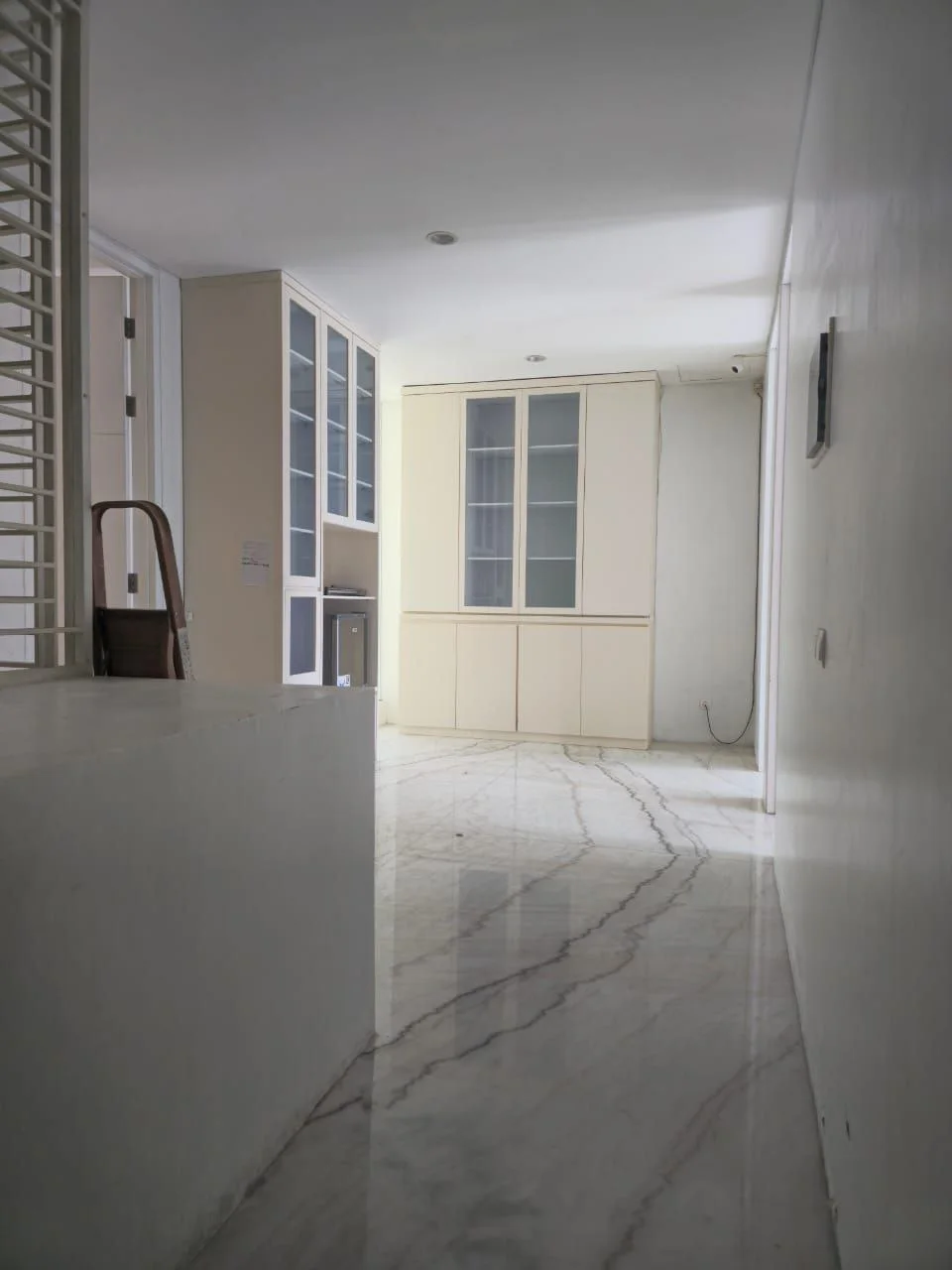 Dijual Rumah Siap Huni Strategis di Green Lake Citraland Surabaya Barat - Thumbnail 4