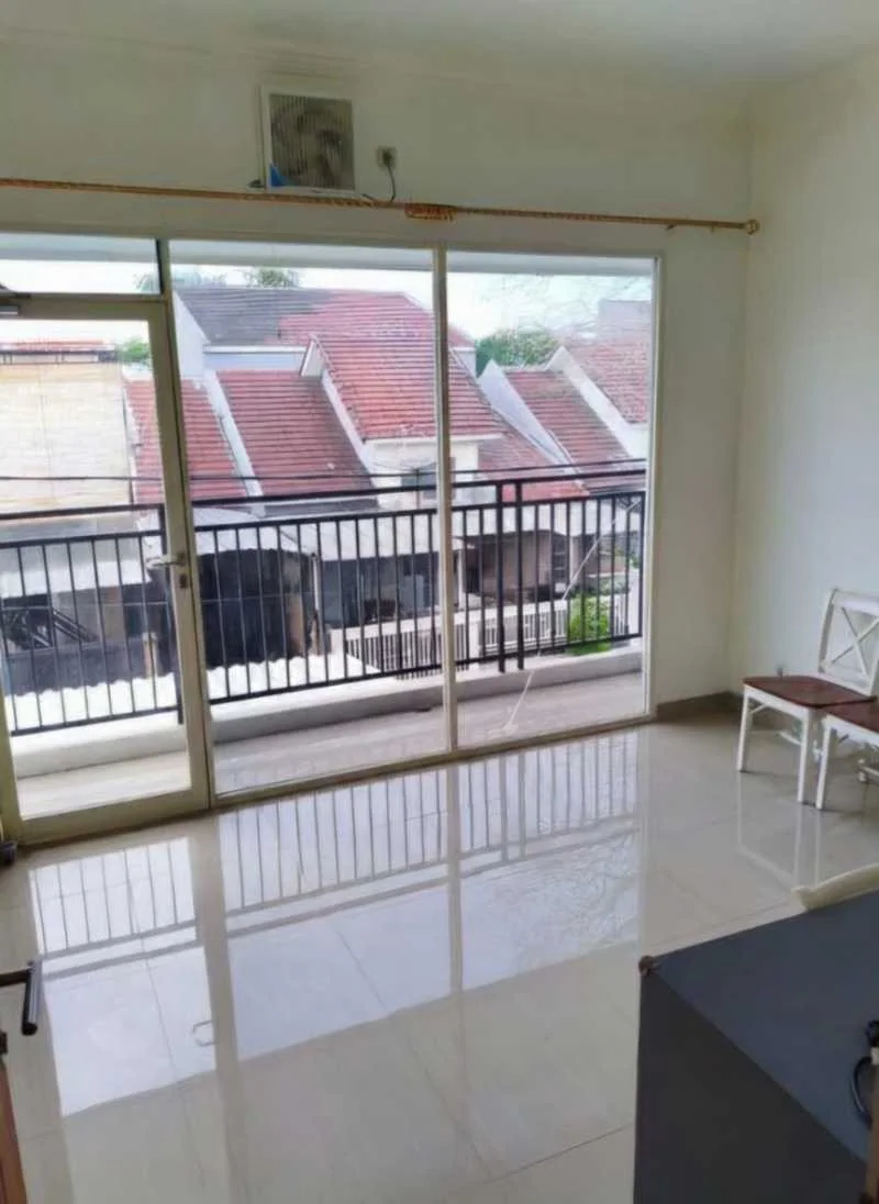 Dijual Rumah Full Furnished Siap Huni di Bukit Palma Citraland Surabaya Barat - Thumbnail 4