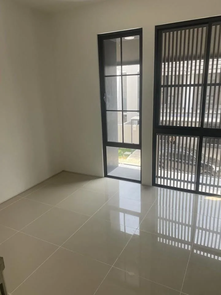 Dijual Rumah Baru 2 Lantai Amesta Living by Intiland Gunung Anyar Surabaya Timur - Thumbnail 2