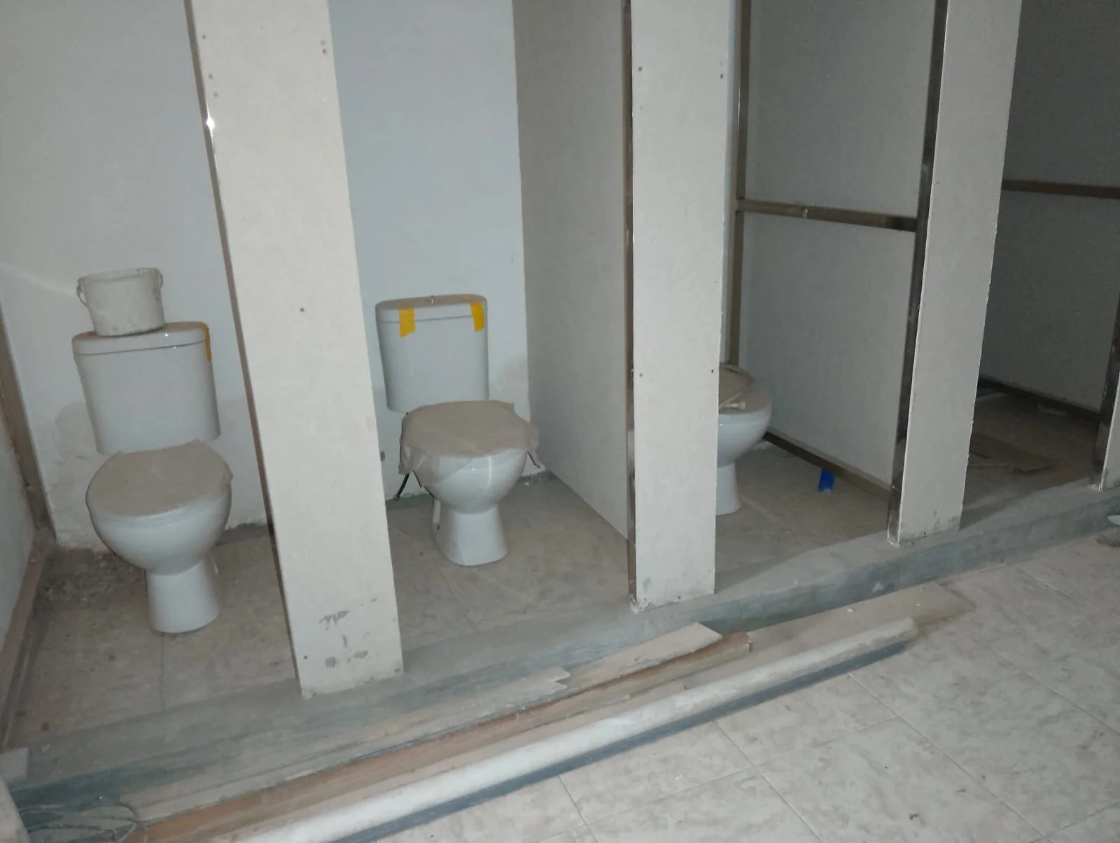 Dijual Rumah Kost 3 Lantai Strategis di Perumahan Gunung Sari Indah Surabaya Selatan - Thumbnail 7