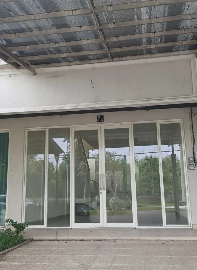 Disewakan Ruko Strategis 2 Lantai di Bizhome Pakuwon City Surabaya Timur - Image 1