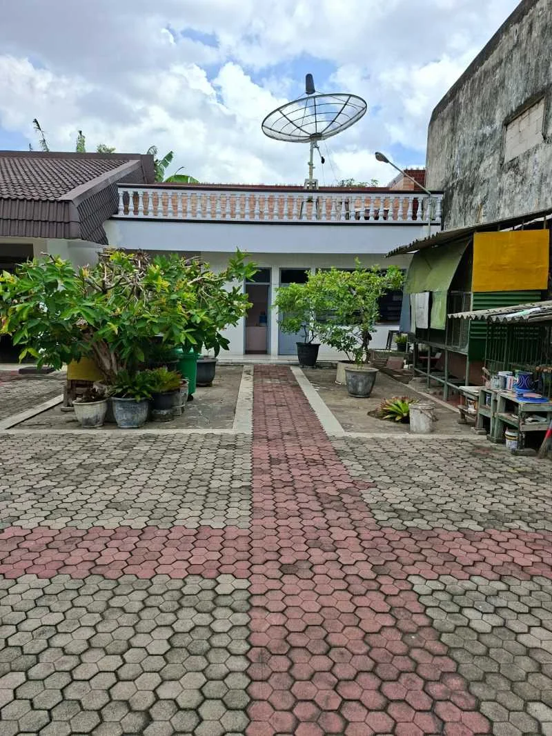 Disewakan Tanah Strategis di Tegal Sari Surabaya Pusat - Thumbnail 4
