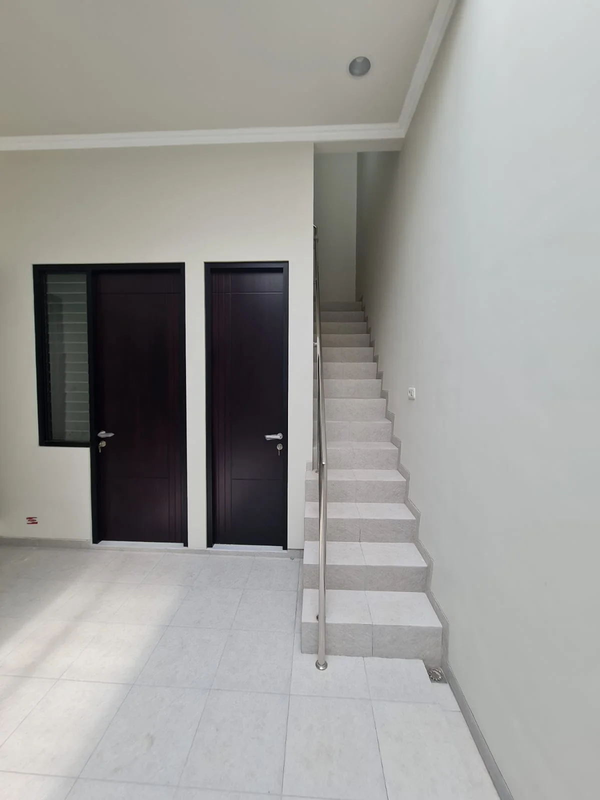 Disewakan Rumah Baru Siap Huni Darmo Permai Dekat Hr Mohammad Surabaya Barat - Thumbnail 6