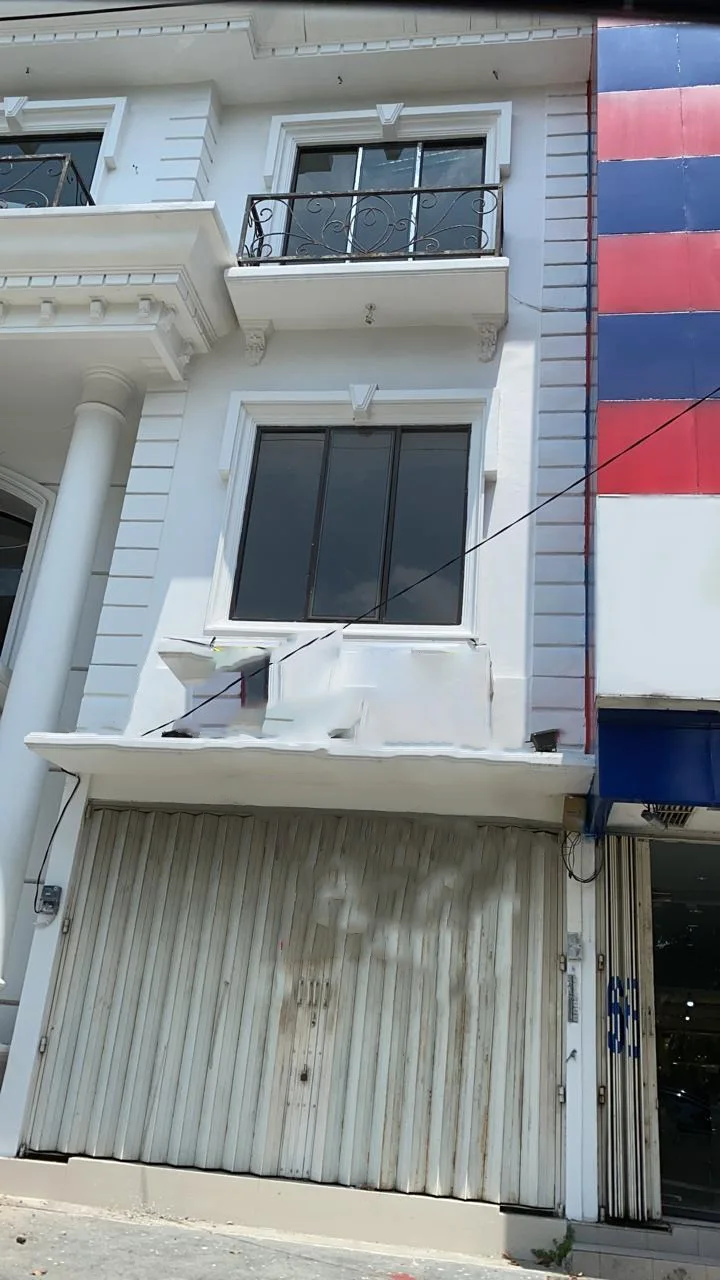 Disewakan Ruko Potensial di Mayjend Sungkono Surabaya Barat - Image 1