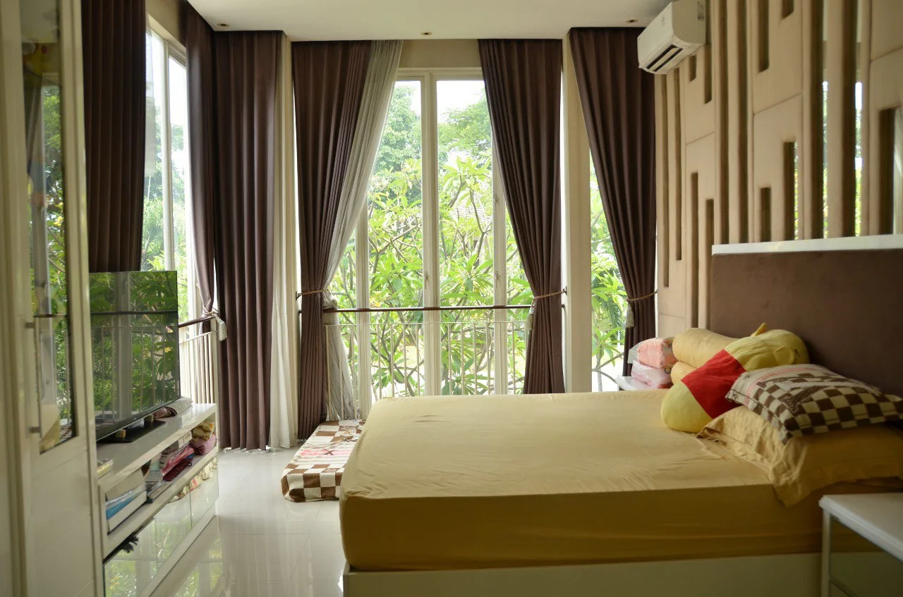 Dijual Rumah Mewah Minimalis di Malibu Beach Pakuwon City Surabaya Timur - Thumbnail 6