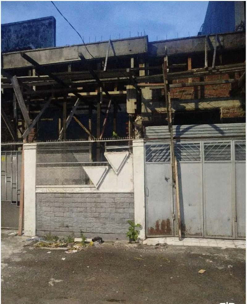 *Dijual Rumah Bangunan Setengah Jadi di Simolawang Surabaya Utara*