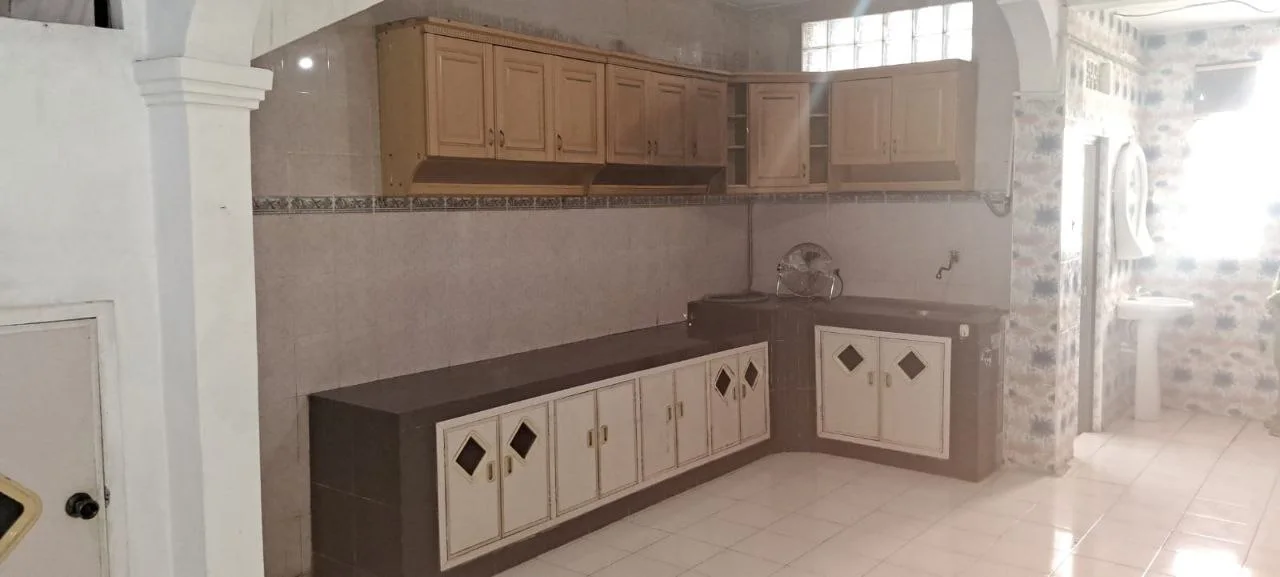 Dijual Rumah 2 Lantai Strategis Siap Huni di Ngagel Mulyo Surabaya Selatan - Thumbnail 2