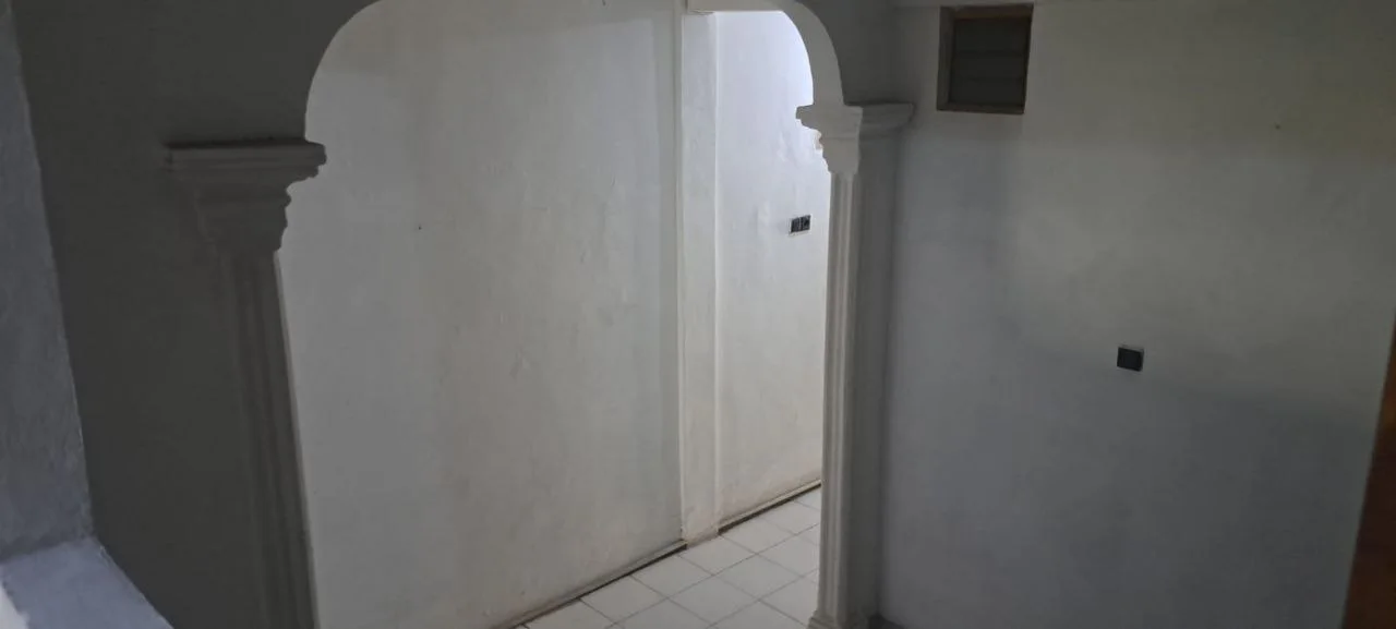 Dijual Rumah 2 Lantai Strategis Siap Huni di Ngagel Mulyo Surabaya Selatan - Thumbnail 3