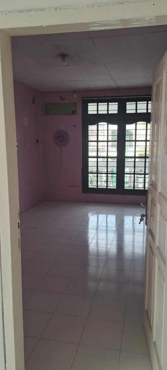 Dijual Rumah 2 Lantai Strategis Siap Huni di Ngagel Mulyo Surabaya Selatan - Thumbnail 5