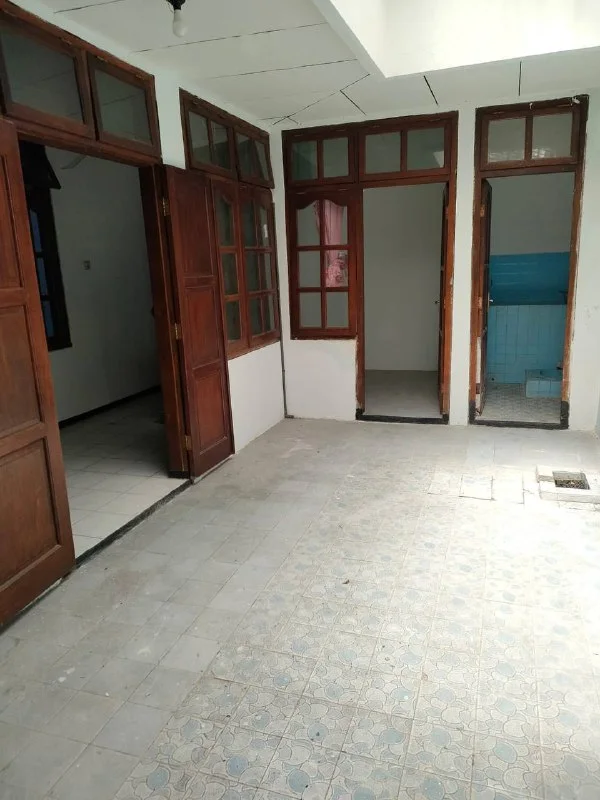 Dijual/Disewakan Rumah di Jalan Simpang Darmo Permai Selatan Surabaya Barat - Thumbnail 5