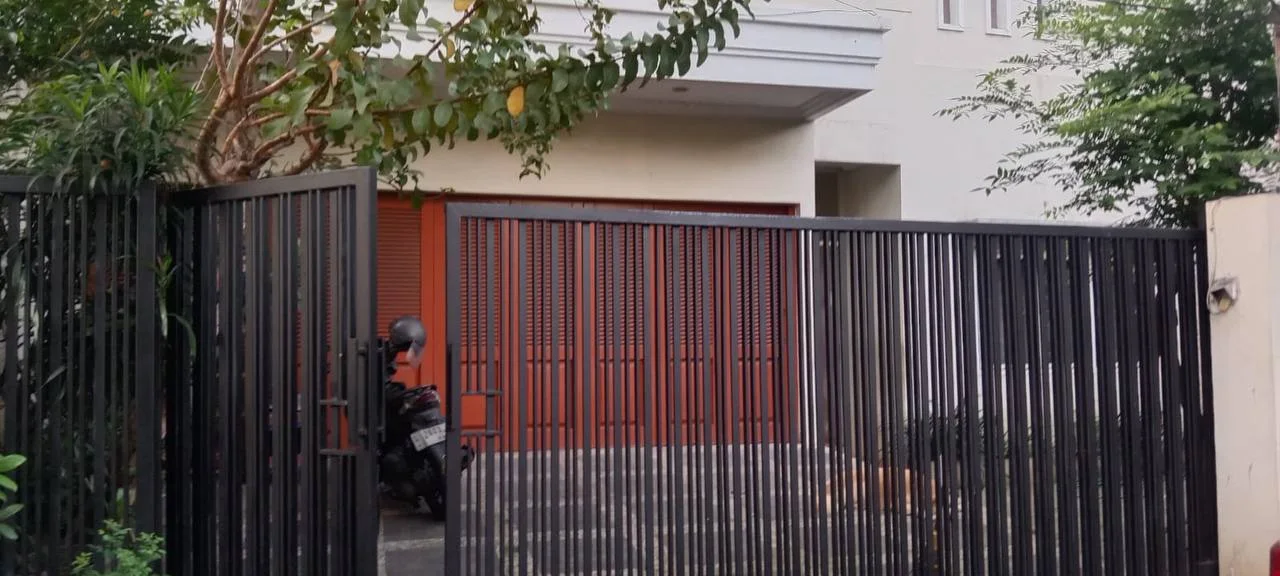 Dijual Rumah Lahan Luas di Rungkut Asri Timur Surabaya Timur - Thumbnail 7
