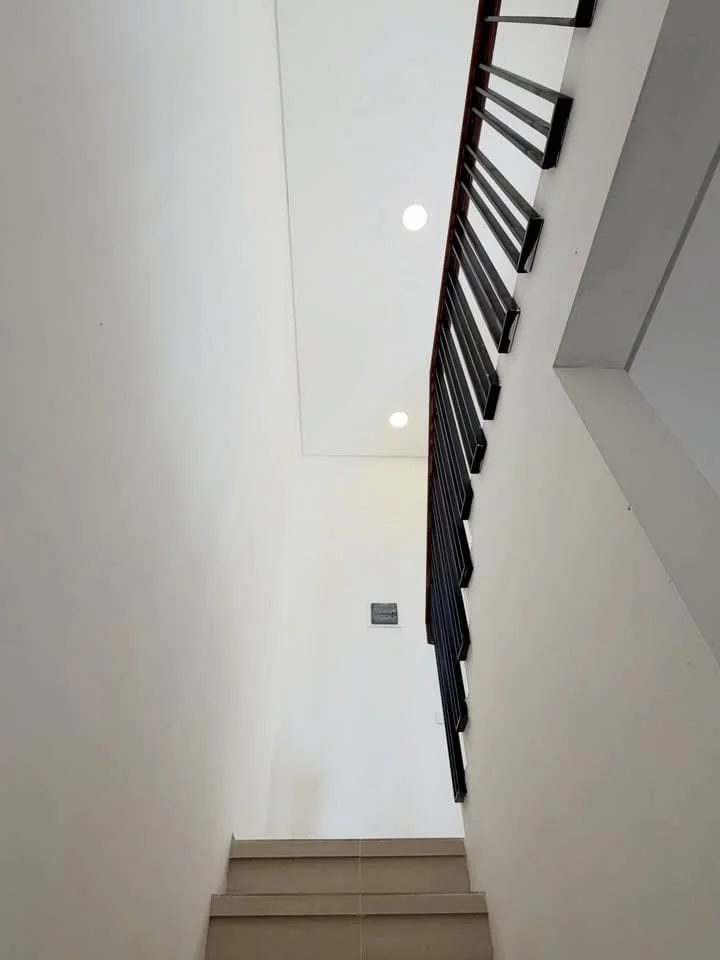 Dijual Rumah Baru 2 Lantai di Wilayah Northwest Park Citraland Surabaya Barat - Thumbnail 3