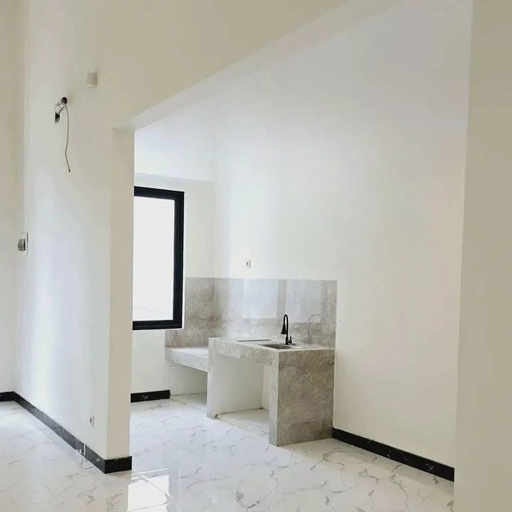 Dijual Rumah Siap Huni  Harga Terjangkau di Taman Puspa Raya di Citraland Surabaya Barat - Thumbnail 2