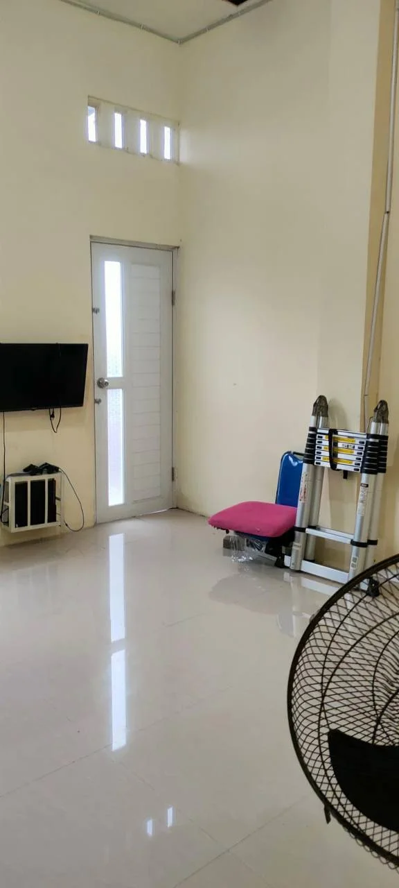 Dijual Ruko 2 Lantai Strategis di Jalan Kedung Cowek Surabaya Utara - Thumbnail 3