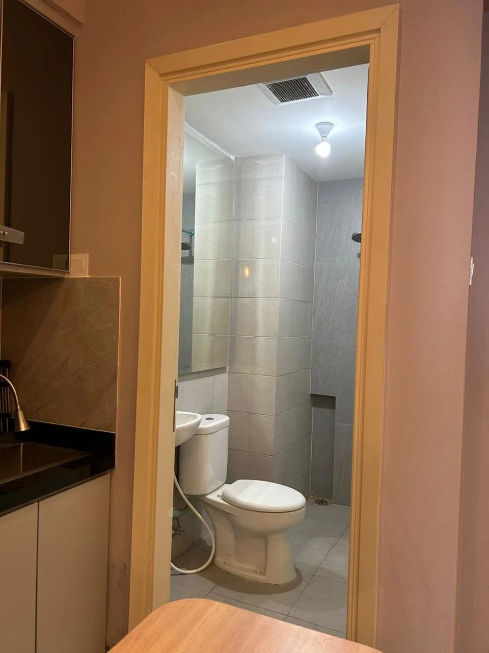 Dijual/Disewakan Apartemen Bagus Full Furnished di Benson Pakuwon Mall Surabaya Barat - Thumbnail 2