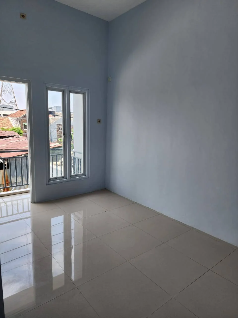 Dijual Rumah Baru 2 Lantai Lokasi Strategis Ploso Timur Surabaya Timur - Thumbnail 3