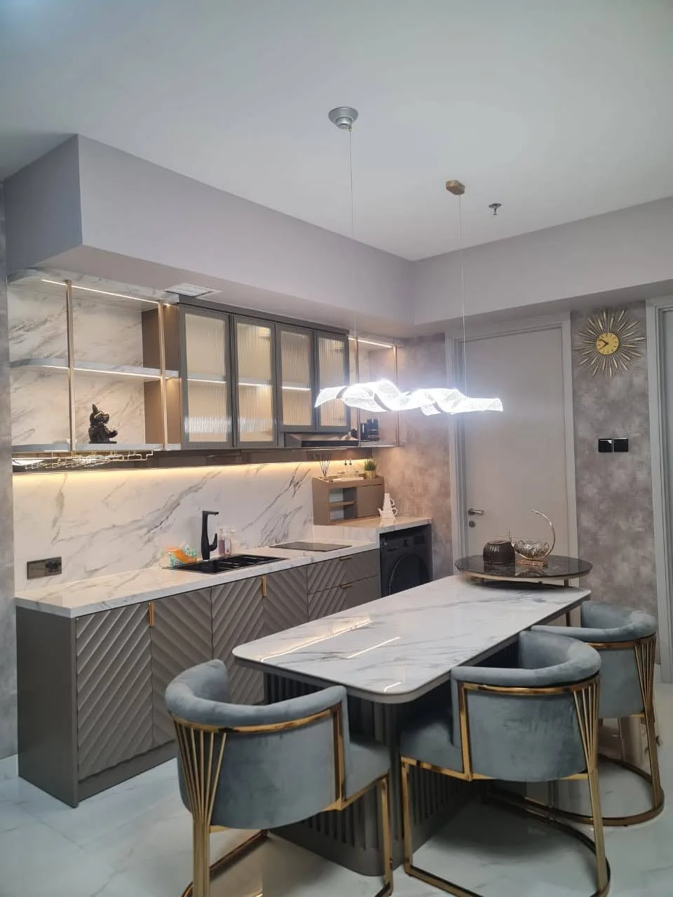Dijual Apartemen Mewah di La Viz Apartement Pakuwon Mall Surabaya Barat