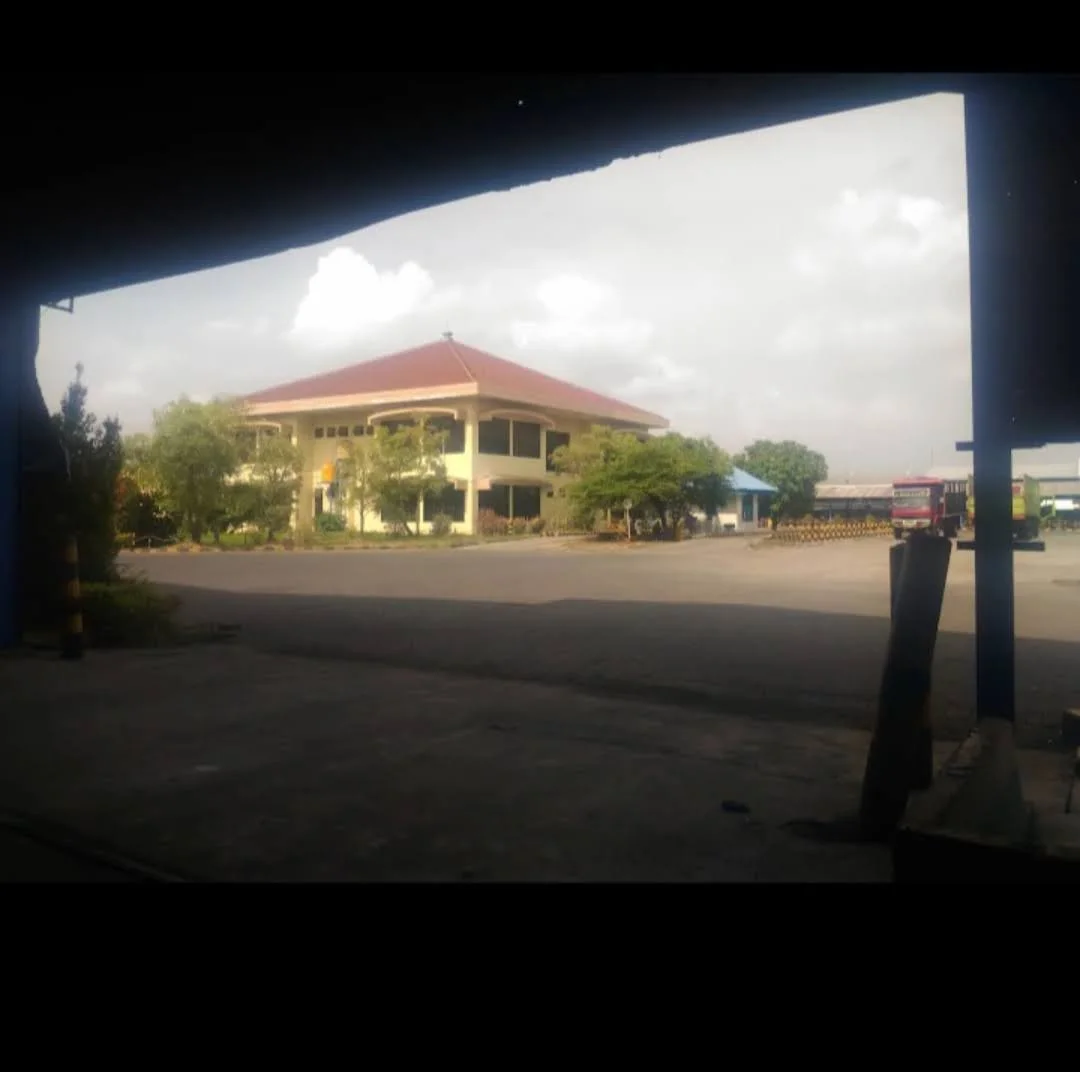 Dijual Tanah Lokasi Strategis Bekas Pabrik di Gresik