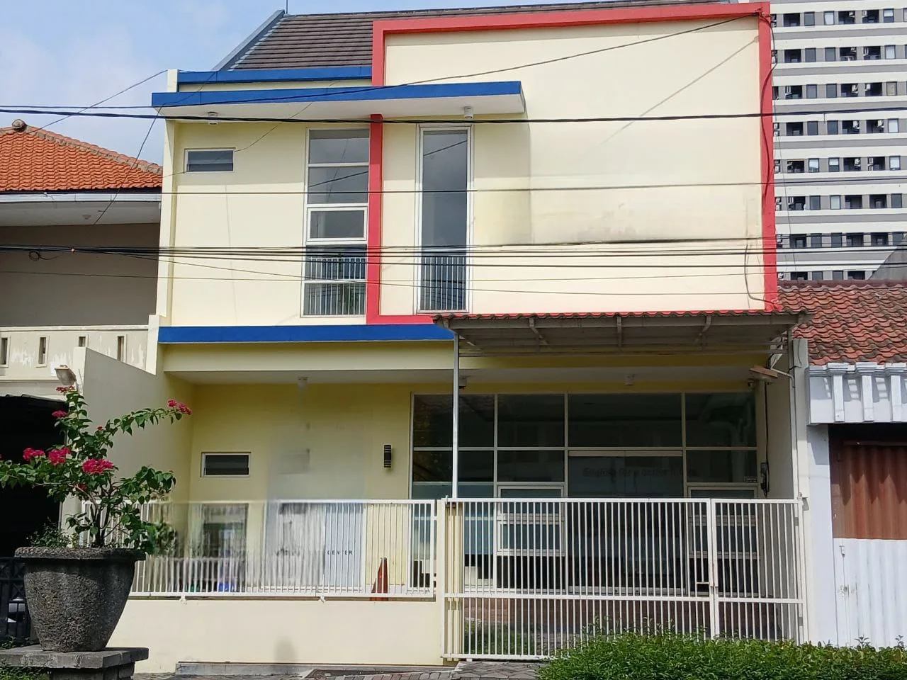 Dijual Rumah Jalan Utama di Babatan Pratama Surabaya Barat