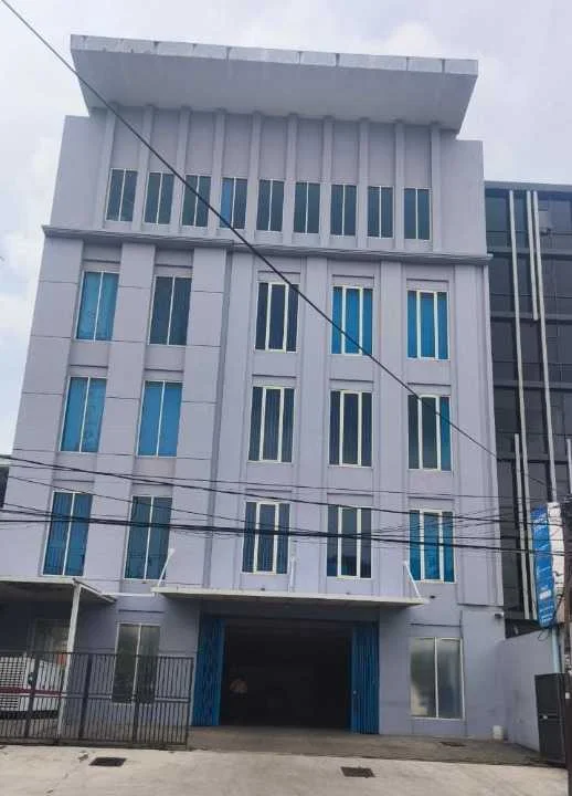 Disewakan Ruang Perkantoran Strategis di WR Supratman Surabaya Pusat