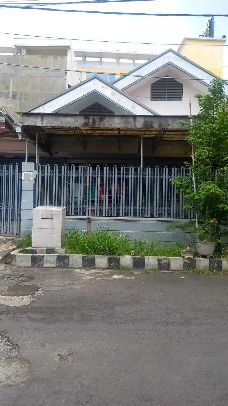DIJUAL Rumah Siap Huni Dharmahusada Indah Surabaya Timur