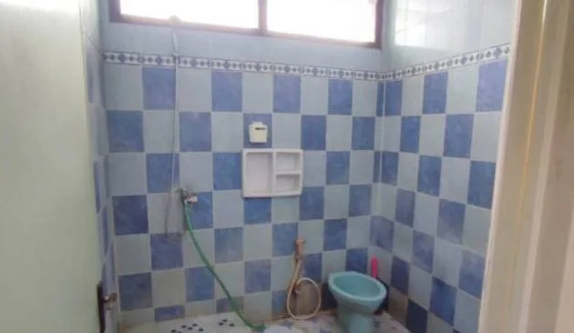 Dijual Rumah Besar Siap Huni di Jalan Pondok Chandra Indah Sidoarjo - Thumbnail 6