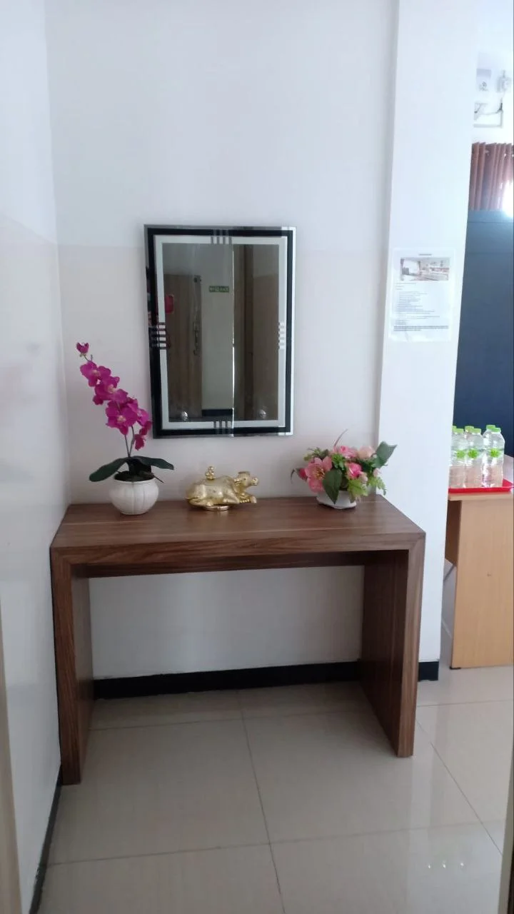 Dijual cepat 2 Ruko 4 lantai Tengah Kota, jalan kembar, Full bisnis dan Penghuni Tembok Dukuh Surabaya Pusat