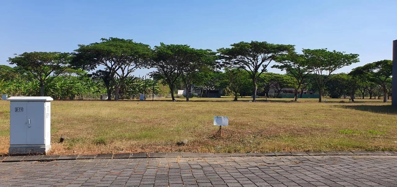 Dijual kavling siap bangun di kawasan premium Graha Natura Citraland Surabaya Barat