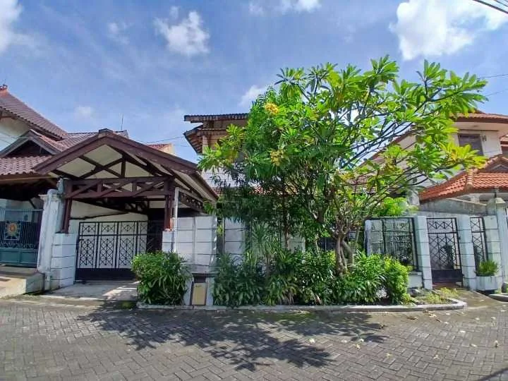 Dijual Rumah di Jalan Sidosermo Airdas Surabaya Selatan