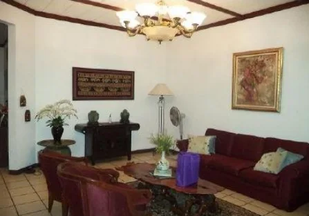 Dijual Rumah Siap Huni di Raya Mandala Menteng Jakarta Selatan - Thumbnail 4