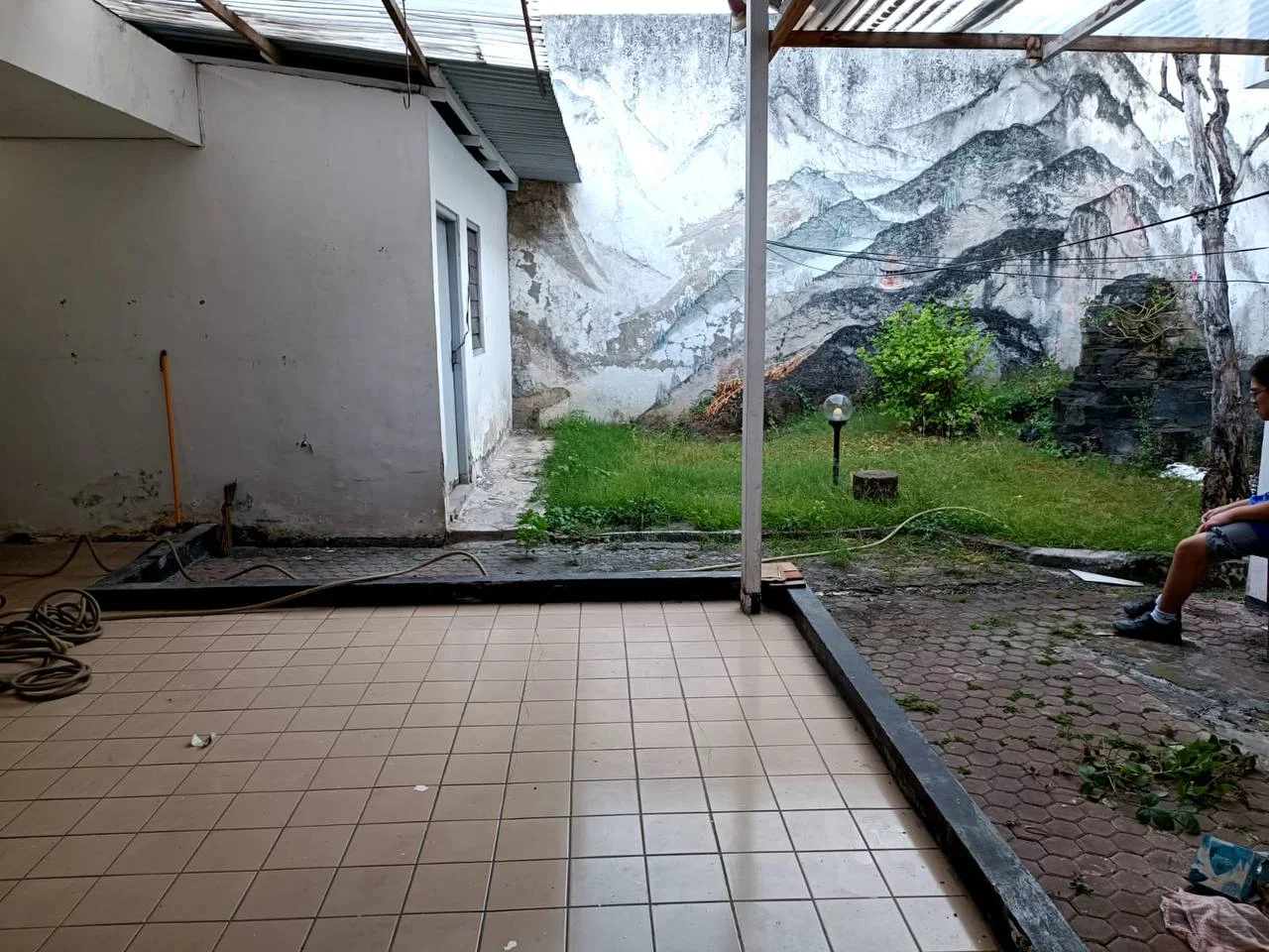 Dijual Rumah Siap Pakai di Jalan Babatan Pantai Utara Surabaya Timur - Thumbnail 2