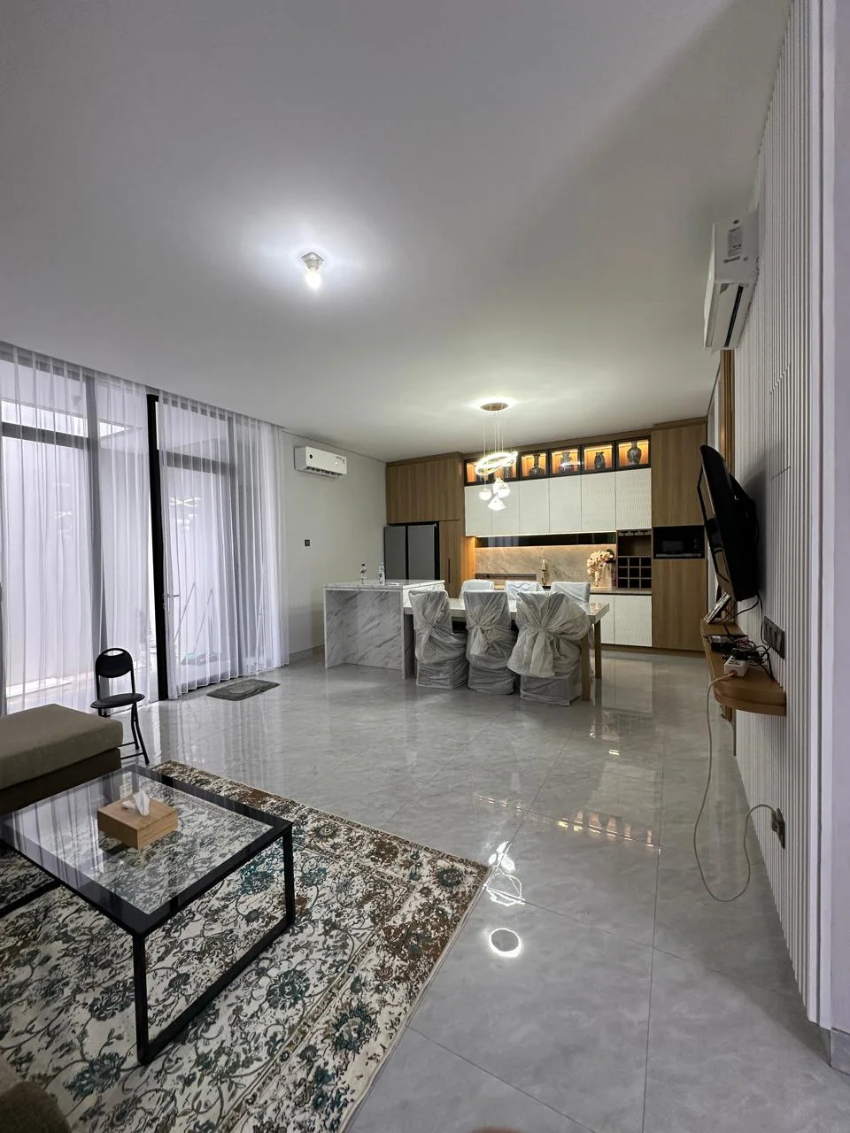 Disewakan Rumah Baru Siap Pakai di Grand Pakuwon Tandes Surabaya Barat - Thumbnail 3