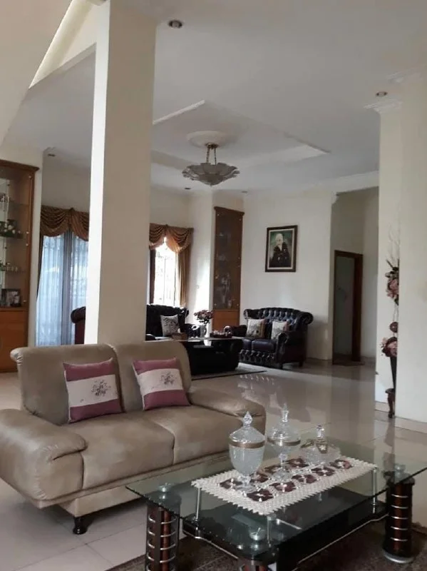 Dijual Rumah Mewah 2 Lantai di Kutisari Utara Surabaya Selatan - Image 1