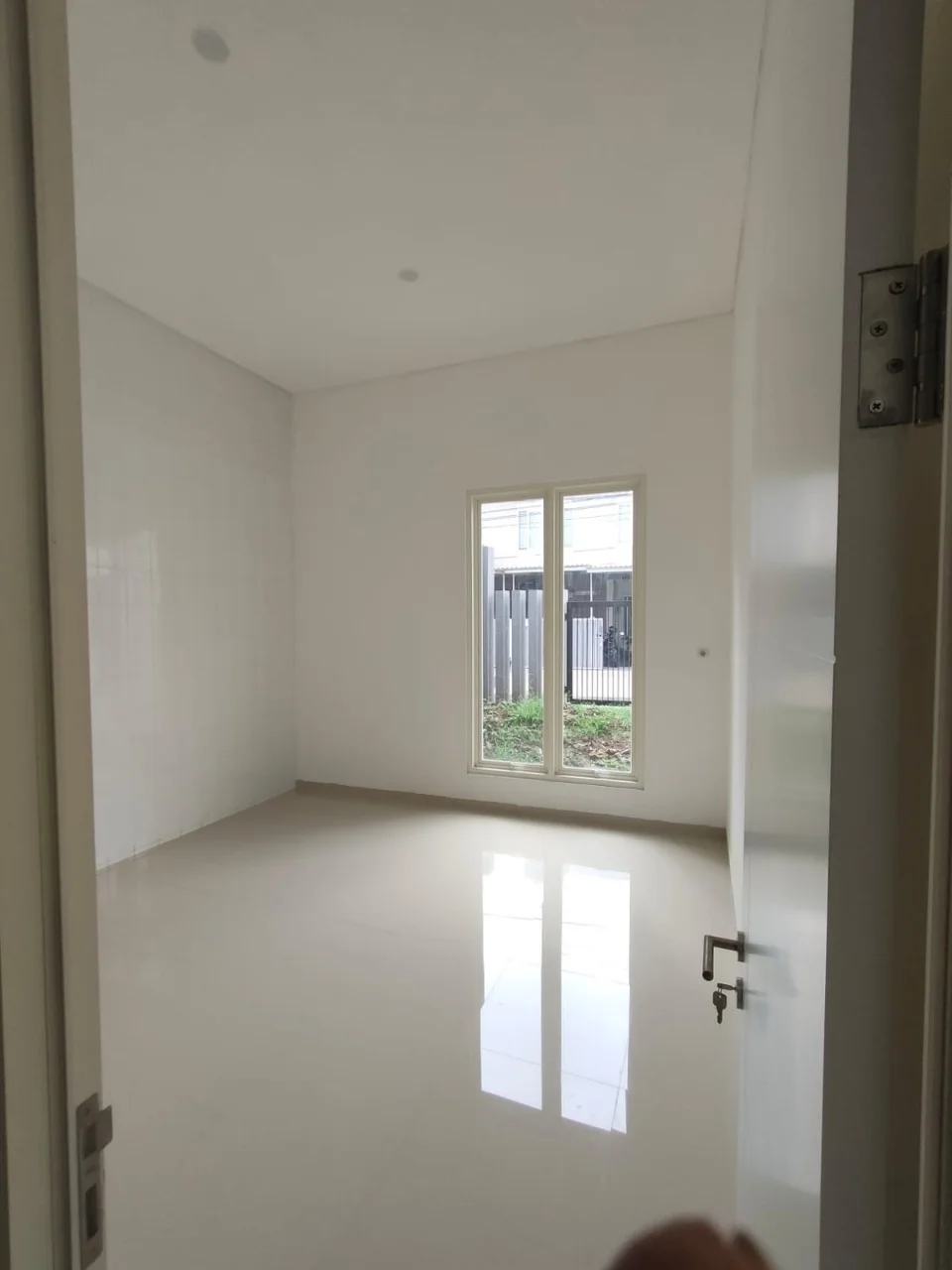 Dijual/Disewakan Rumah Siap Huni di Ngagel Jaya Tengah Surabaya Timur - Thumbnail 2